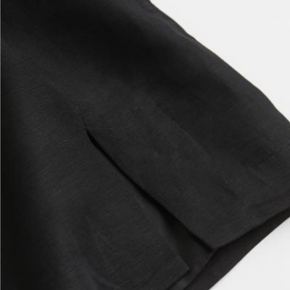 H&M black linen mini skirt with slit - Picture 3 of 5
